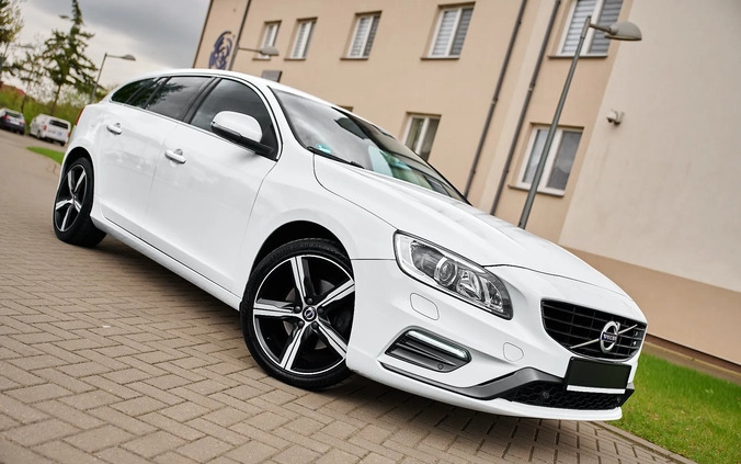 Volvo V60 cena 66900 przebieg: 210000, rok produkcji 2018 z Płock małe 781